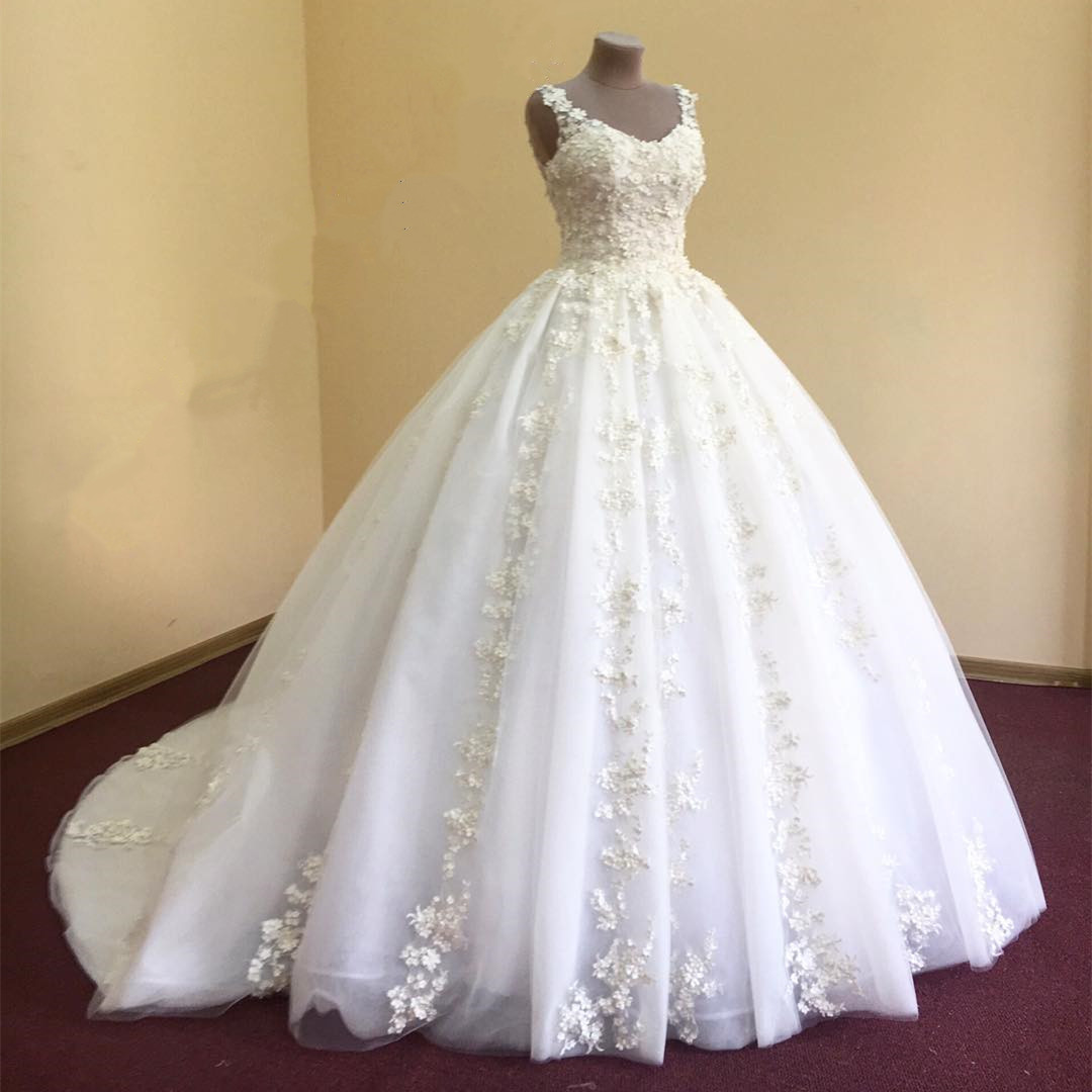 Wedding Dresses, Wedding Gown,elegant Lace Appliques V Neck White Organza Ball Gowns Wedding Dress 2017
