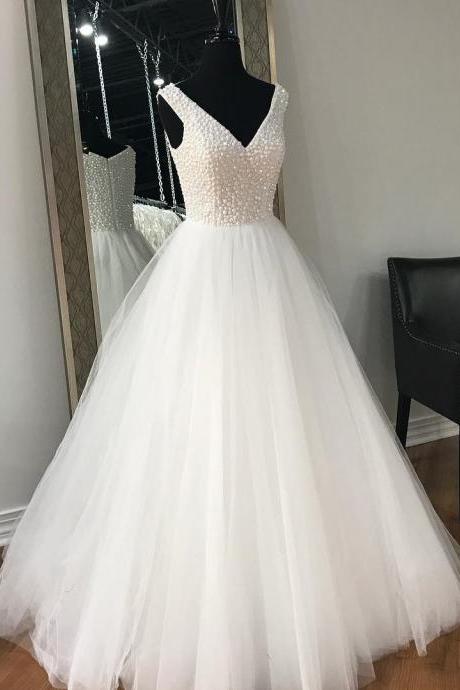 Glamorous Ball Gown V-Neck Sleeveless White Long Prom/Evening Dress With Beading P0966