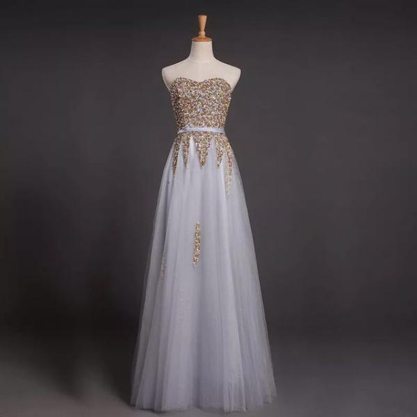 a line gown with tail